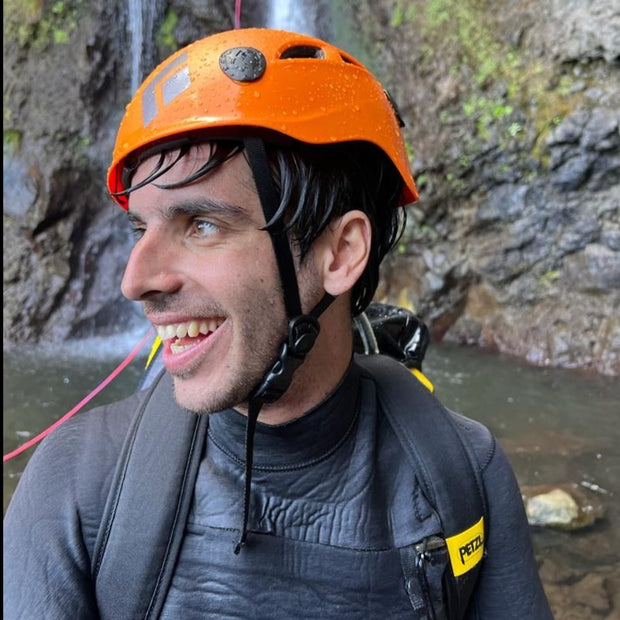 CANYONING